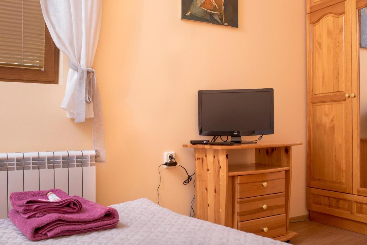 The Sunny Guest House Of Veliko Tarnovo-Amazing View, Top Location Exterior photo