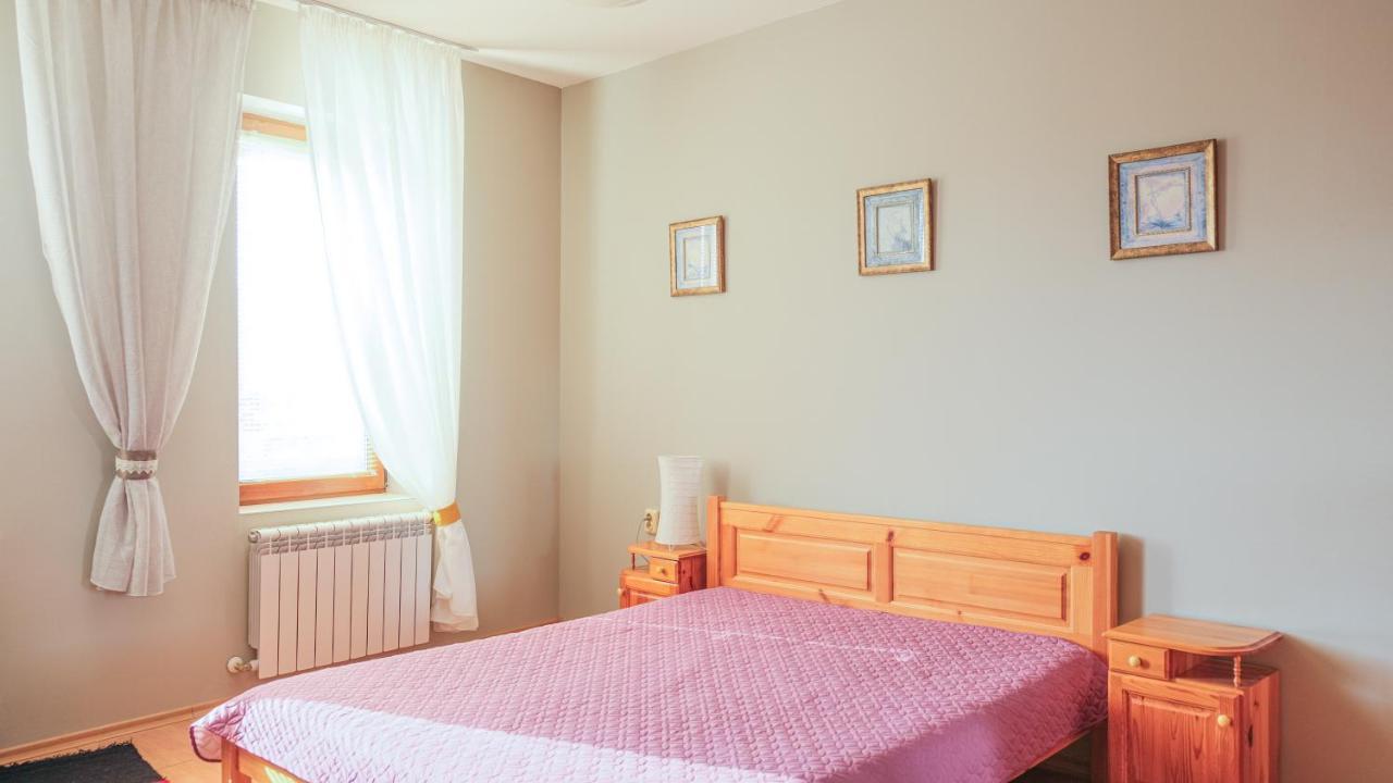 The Sunny Guest House Of Veliko Tarnovo-Amazing View, Top Location Exterior photo