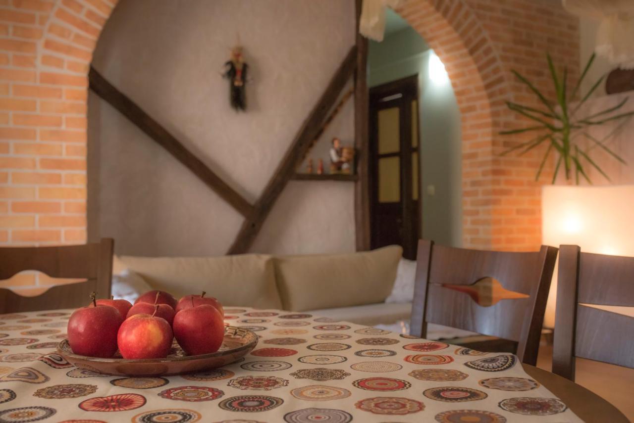 The Sunny Guest House Of Veliko Tarnovo-Amazing View, Top Location Exterior photo