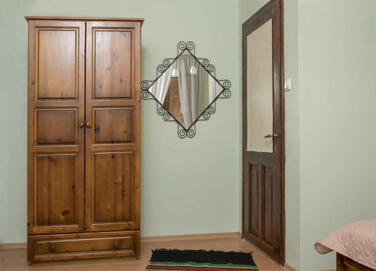 The Sunny Guest House Of Veliko Tarnovo-Amazing View, Top Location Exterior photo